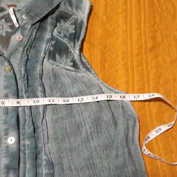 Free People shirt - Picture 2 of 8